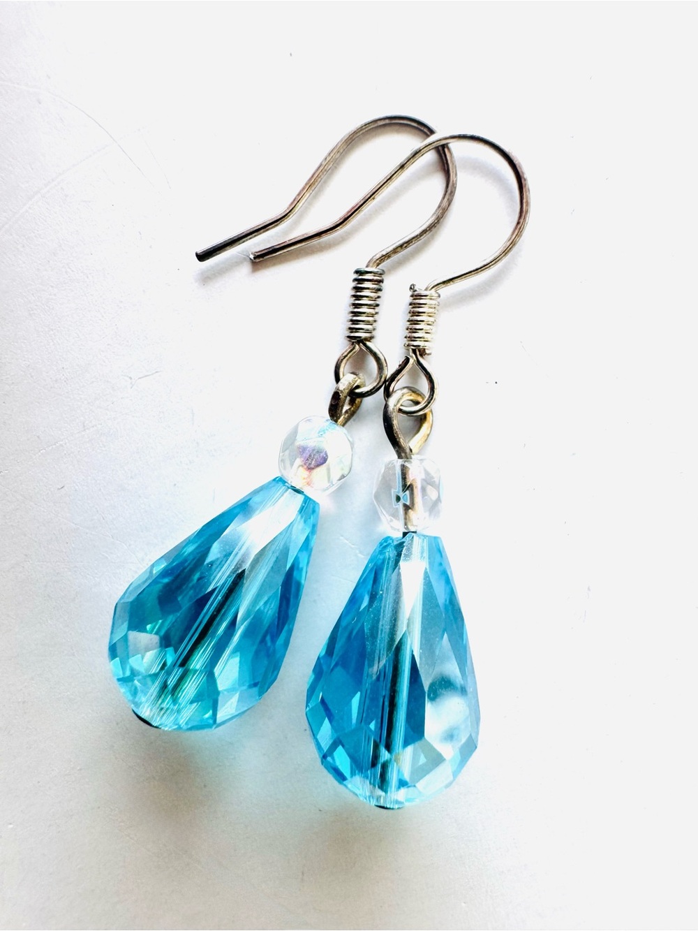 Blue Teardrop Crystal Briolette Earrings - NWT very sparkly